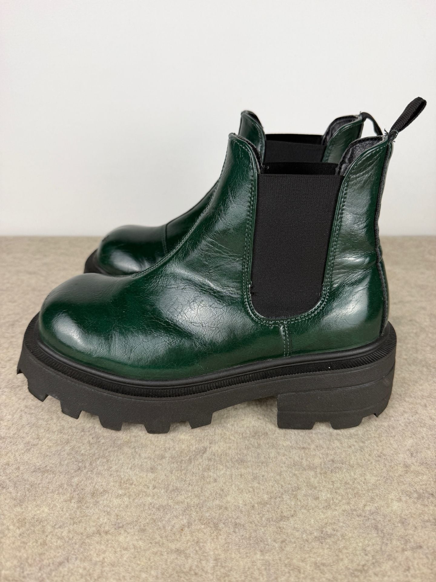 Intentionally Blank Contour Chelsea Boot Size 37 Green Leather 4
