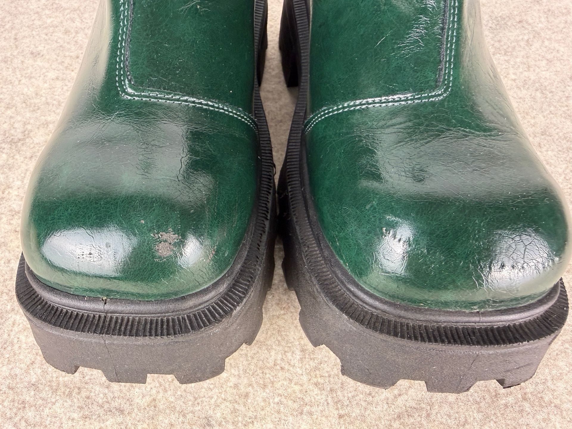 Intentionally Blank Contour Chelsea Boot Size 37 Green Leather 8