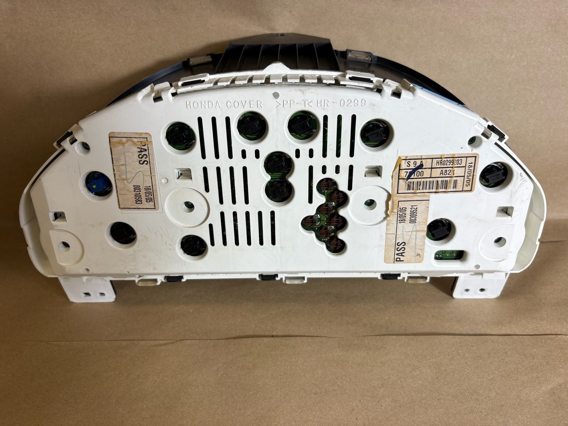 2005-2006 Honda CR-V Instrument Cluster Speedometer 78100-S9A-A82 OEM 7