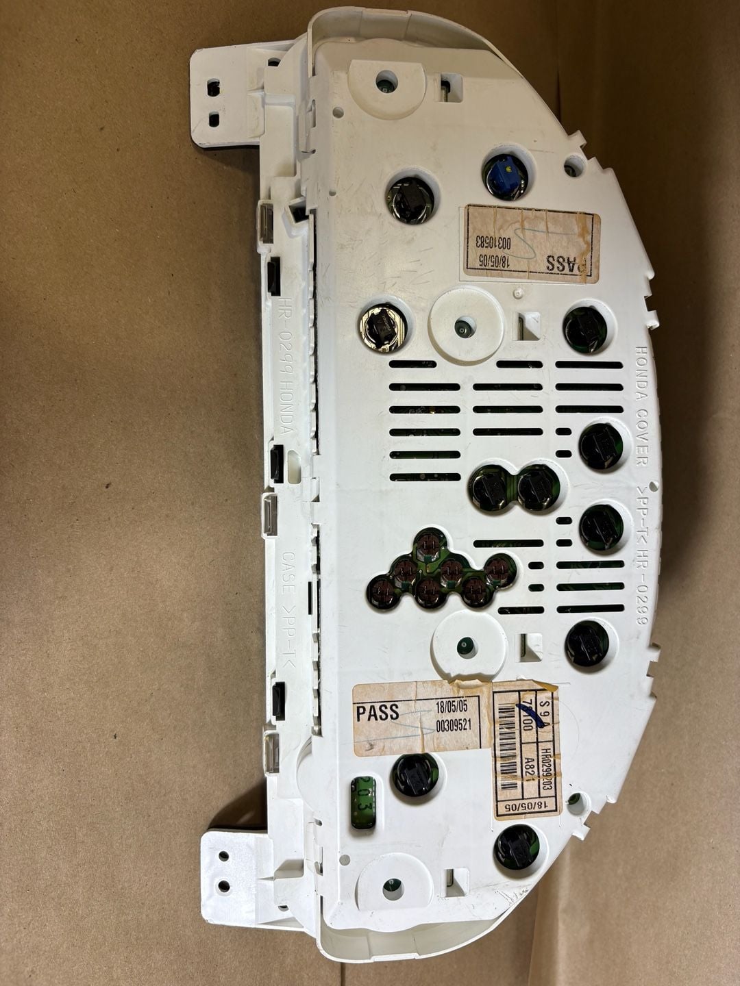 2005-2006 Honda CR-V Instrument Cluster Speedometer 78100-S9A-A82 OEM 11