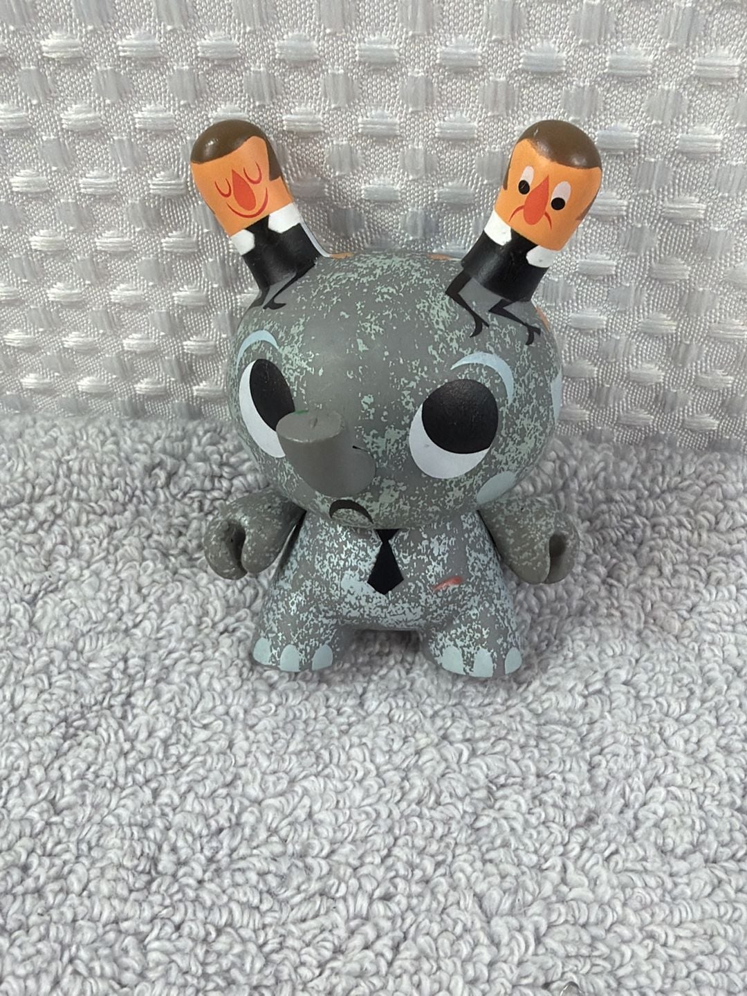 Kidrobot Dunny 2008 Series 5 Elephant Amanda Visell Vinyl Figure 1