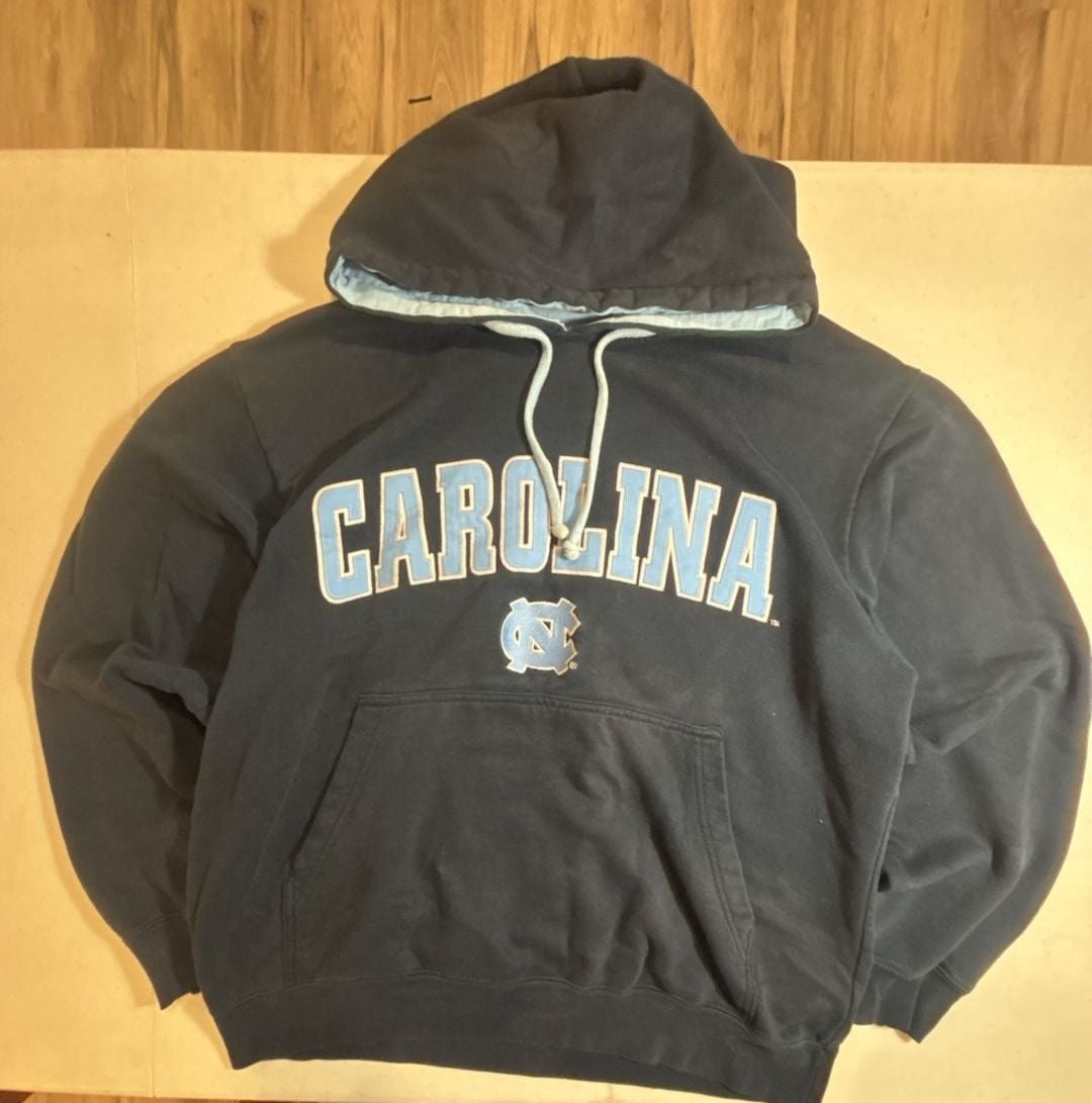 Foot Locker UNC Tar Heels Hoodie Size M Navy Blue Collegiate Pullover 2
