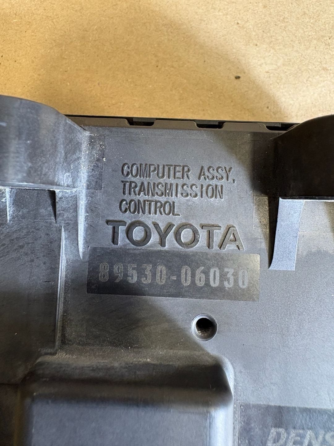 2010-2011 Toyota Camry Transmission Control Module TCM OEM 89530-06030 3