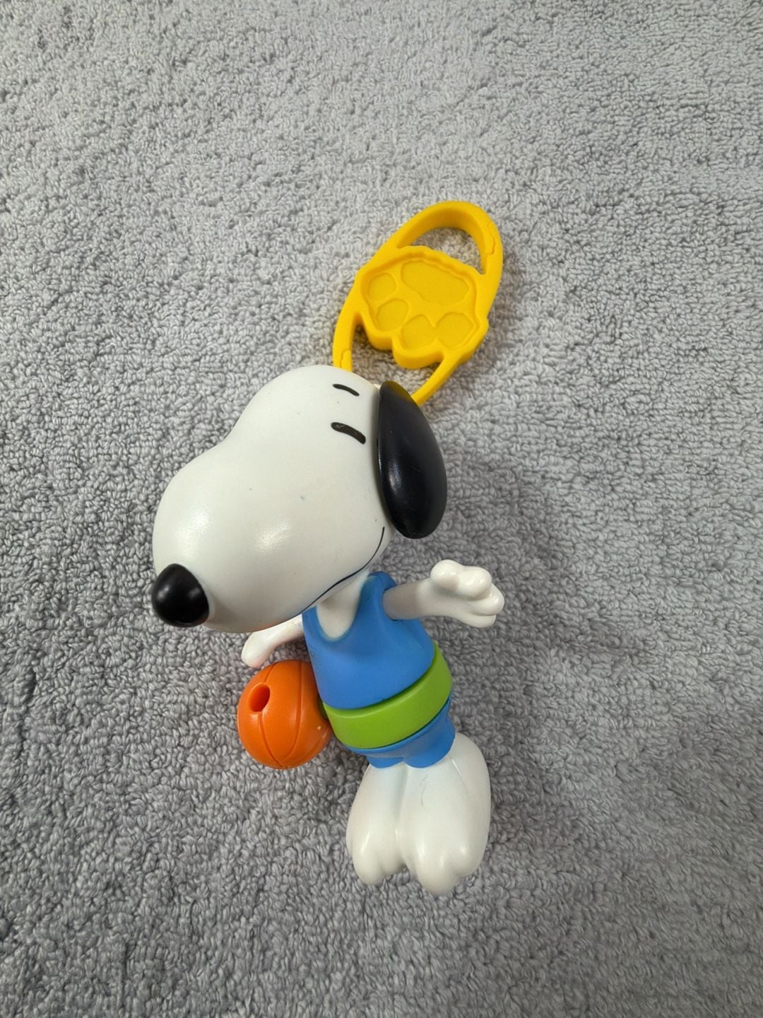 Peanuts Snoopy Basketball Athlete Figure Keychain 2018 1