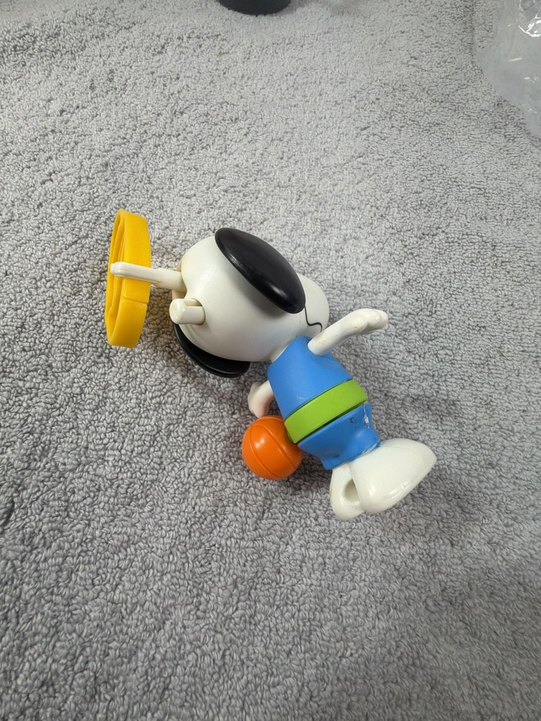 Peanuts Snoopy Basketball Athlete Figure Keychain 2018 2