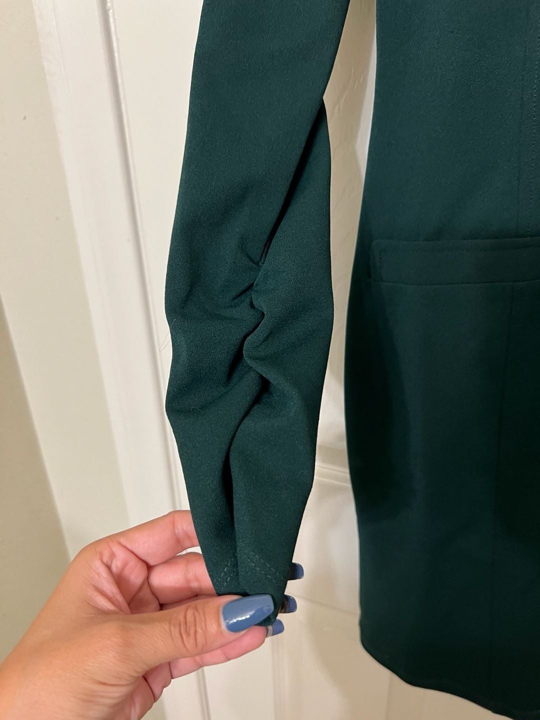 Donna Morgan V-Neck Long Sleeve Dress Size 0 Green Faux Pockets 3