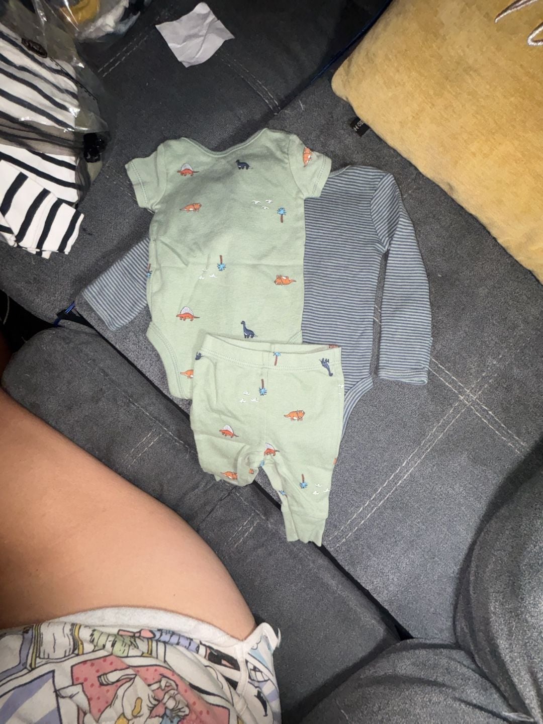 Carter's 3pc Baby Boys Dinosaur Bodysuits & Pants Set Newborn 14