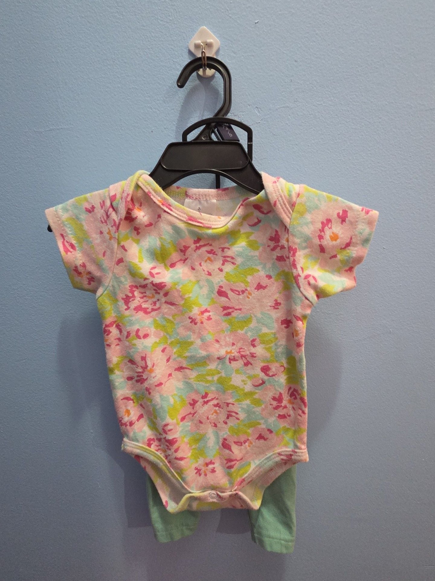 Infant onesie and pants set 1