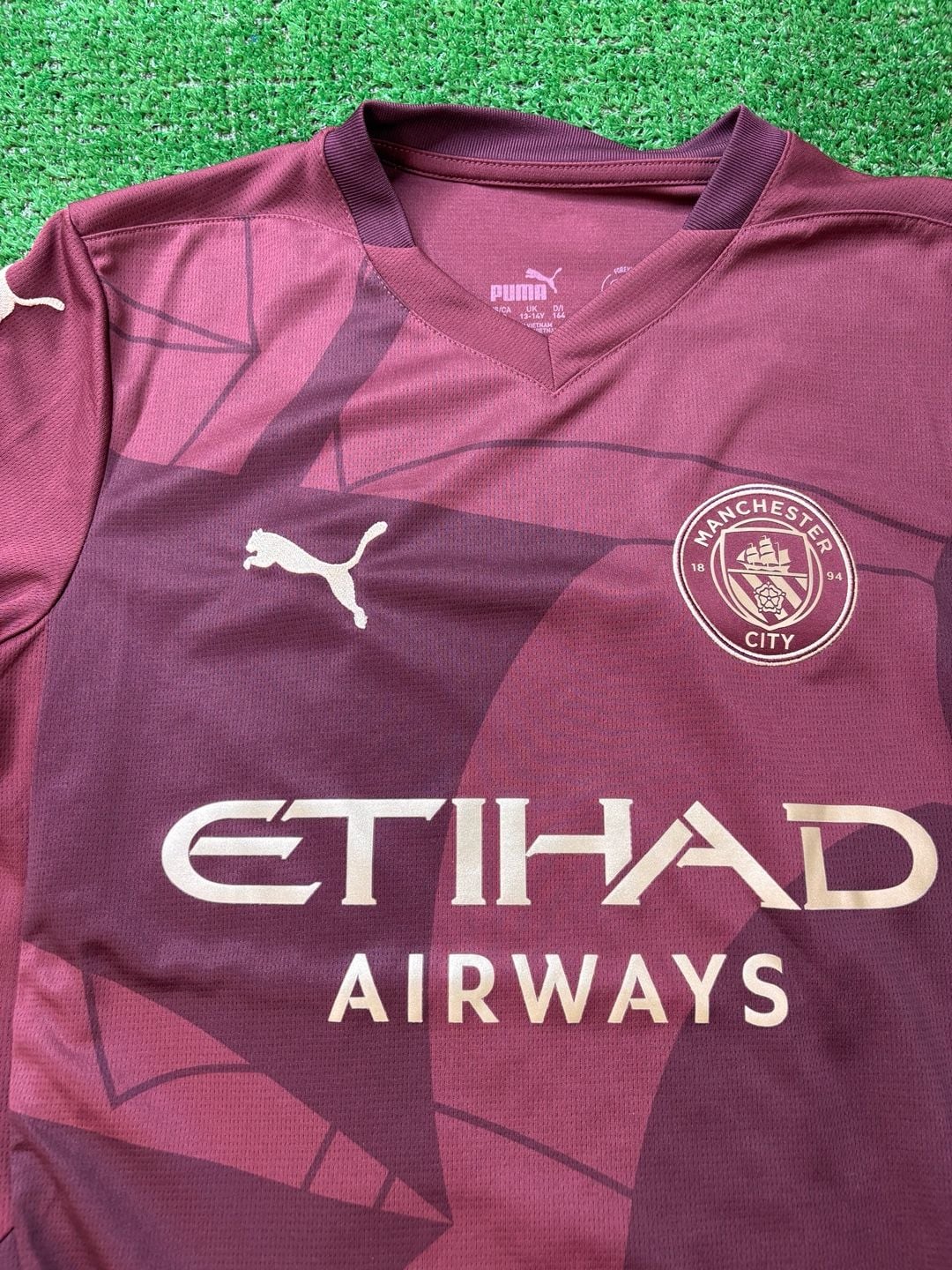 Puma Manchester City 24-25 Third Soccer Jersey Size 13-14Y Maroon Gold 7