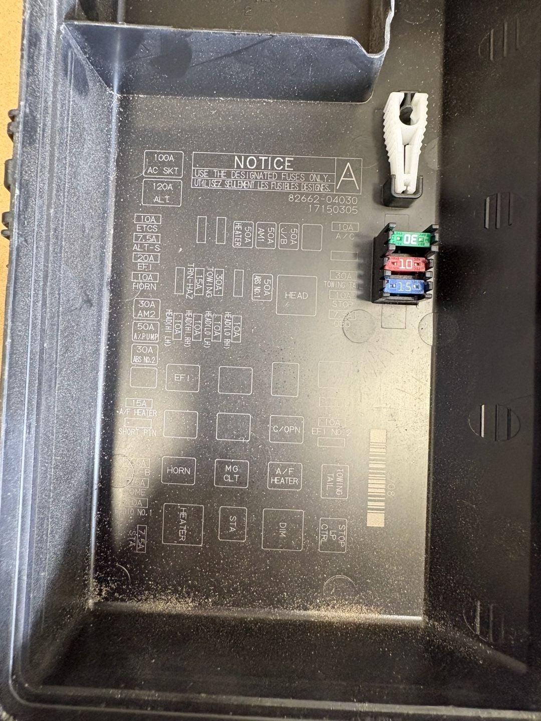 Toyota Fuse Relay Box Cover Panel 82662-04030 3