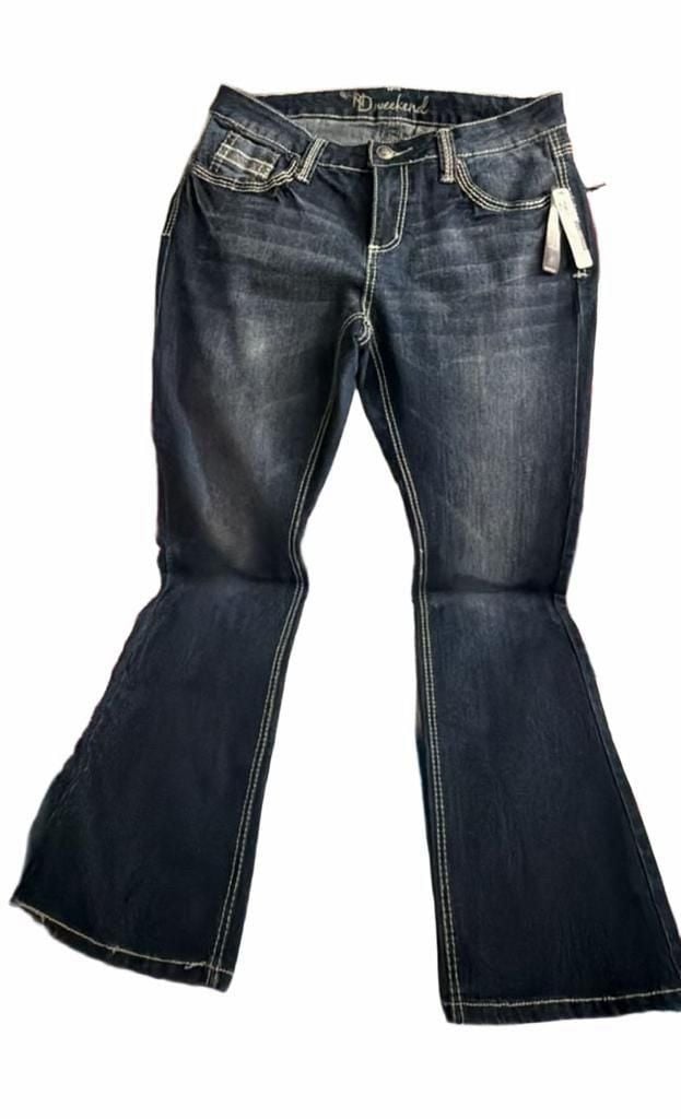 New Directions Weekend Bootcut Jeans Size 10 Embellished Wings Dark Wash 2