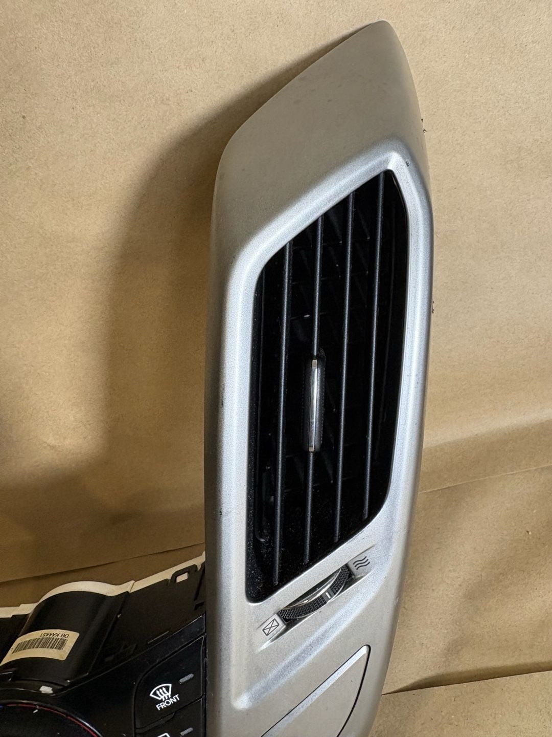2011-2017 Hyundai Veloster Center Dash HVAC Climate Control Vents 97250-2V011 7