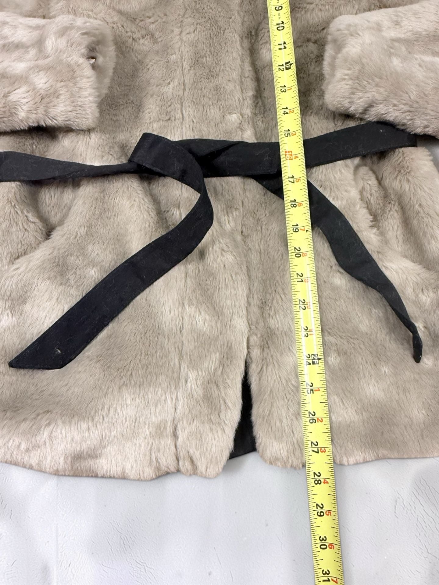 Women’s Gap Faux Fur Belted Coat Size Small Taupe Grey 9