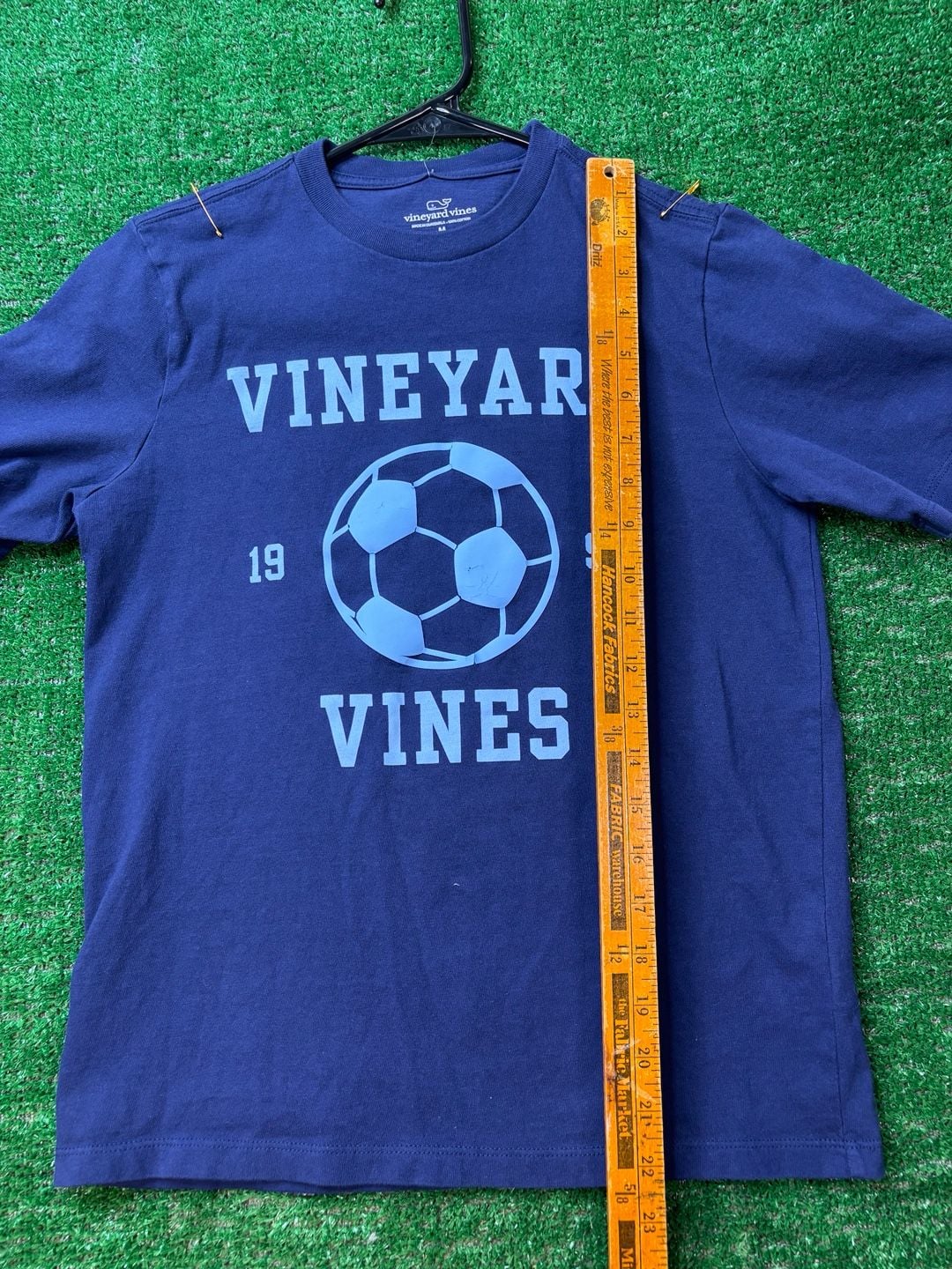 Vineyard Vines Soccer T-Shirt Size M Navy Blue 1998 Graphic Tee 7