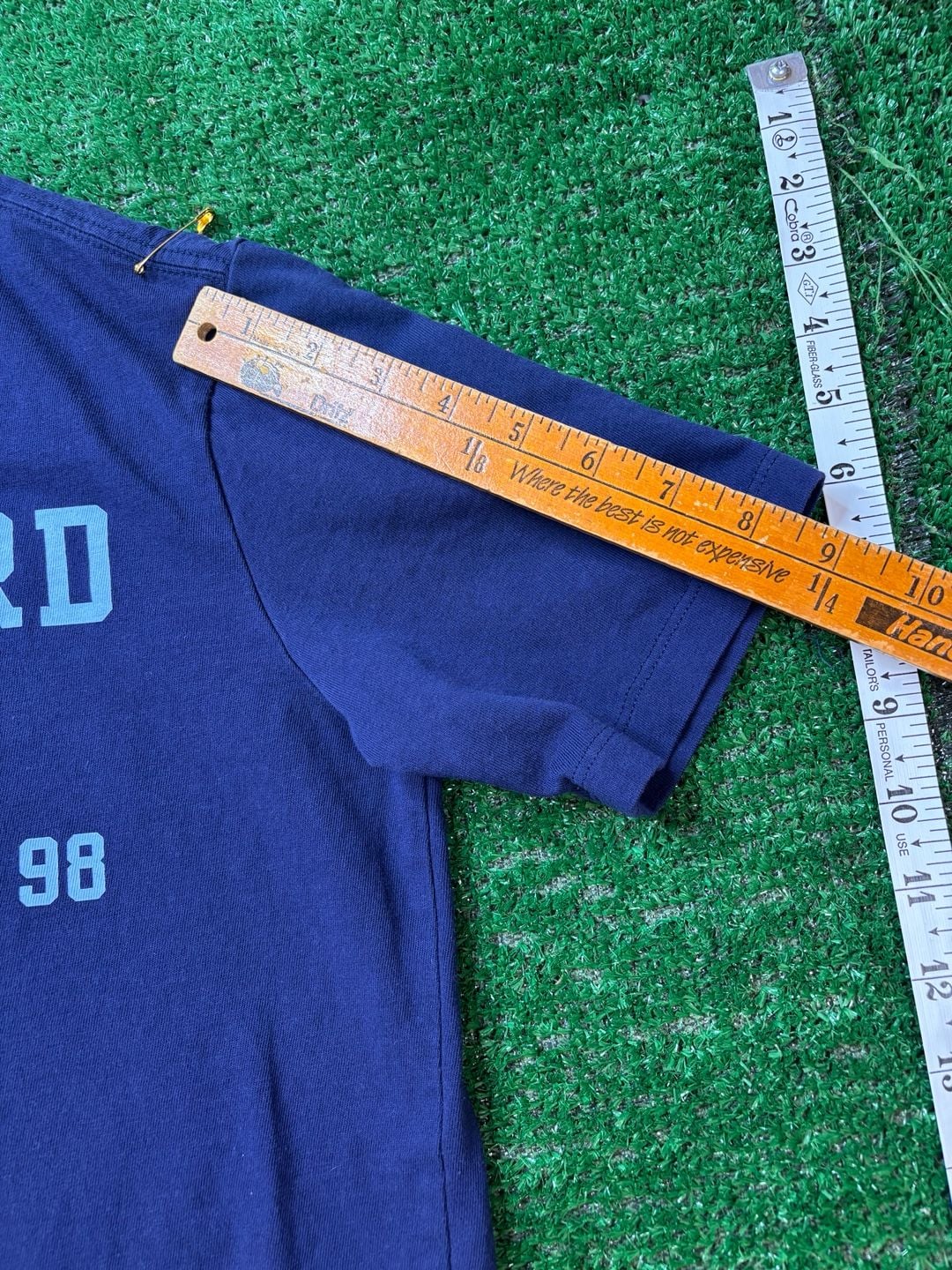 Vineyard Vines Soccer T-Shirt Size M Navy Blue 1998 Graphic Tee 10