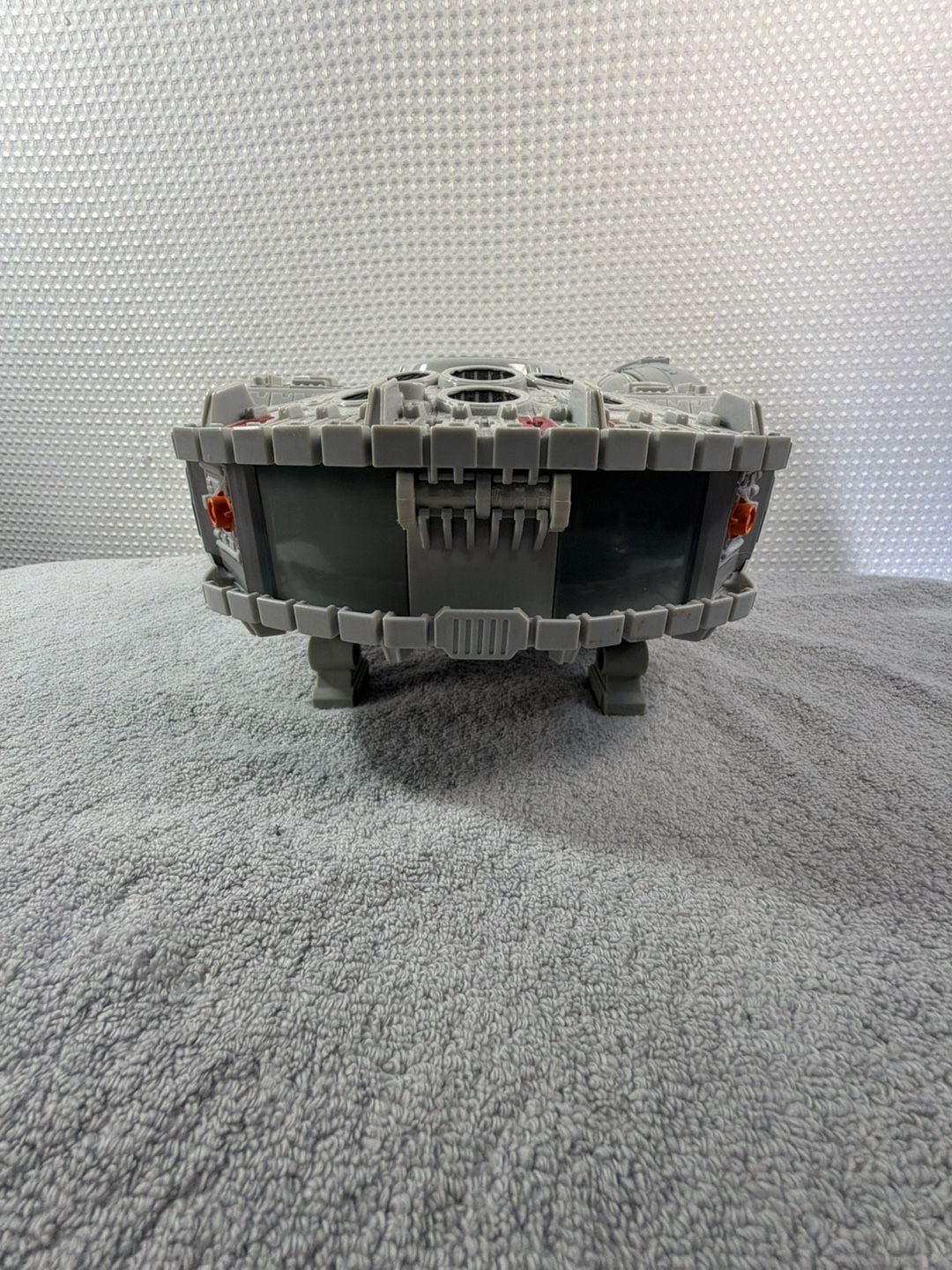 Hasbro Star Wars Galactic Heroes Millennium Falcon Playset 8