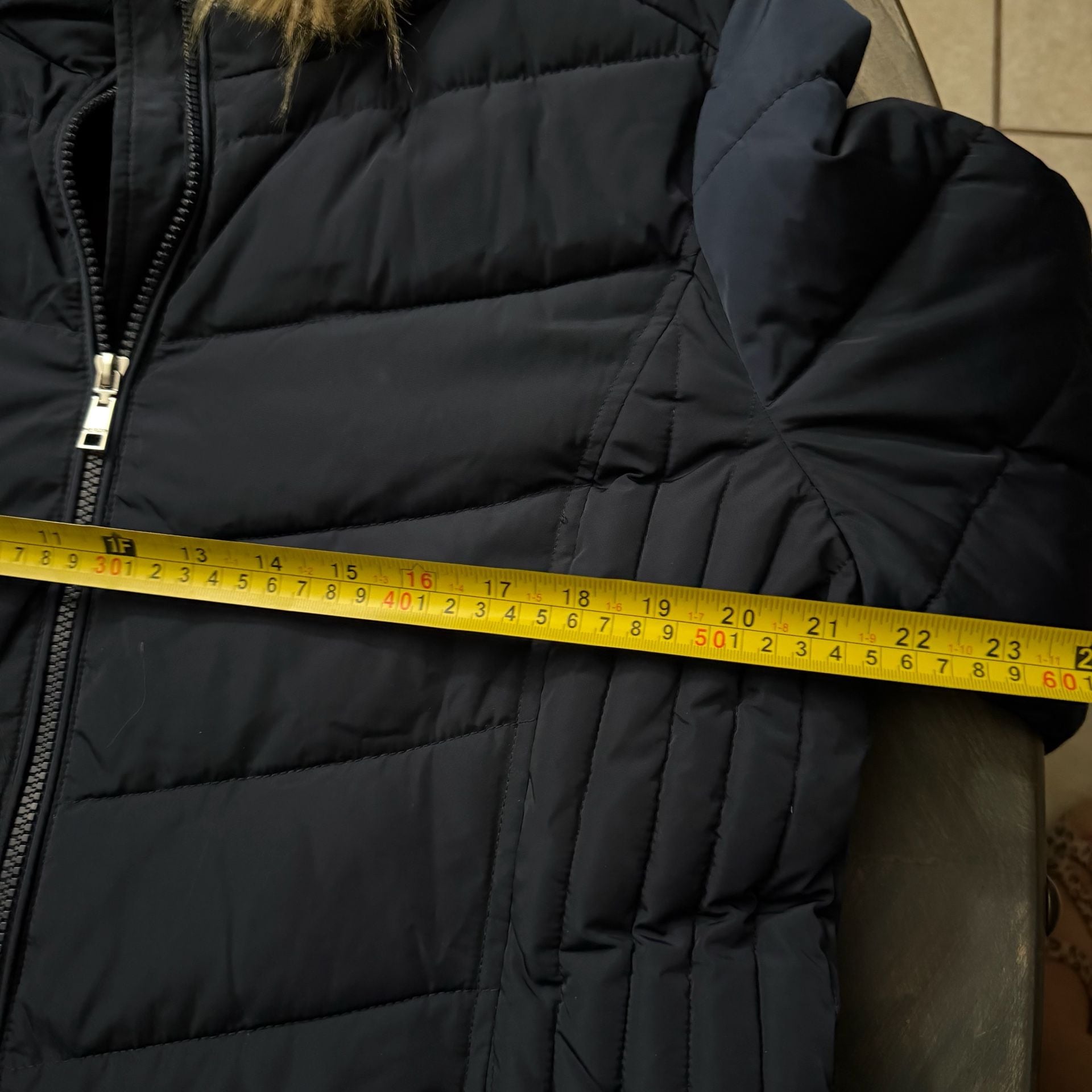 Tommy Hilfiger Quilted Puffer Coat Size XL Navy Blue Faux Fur 3