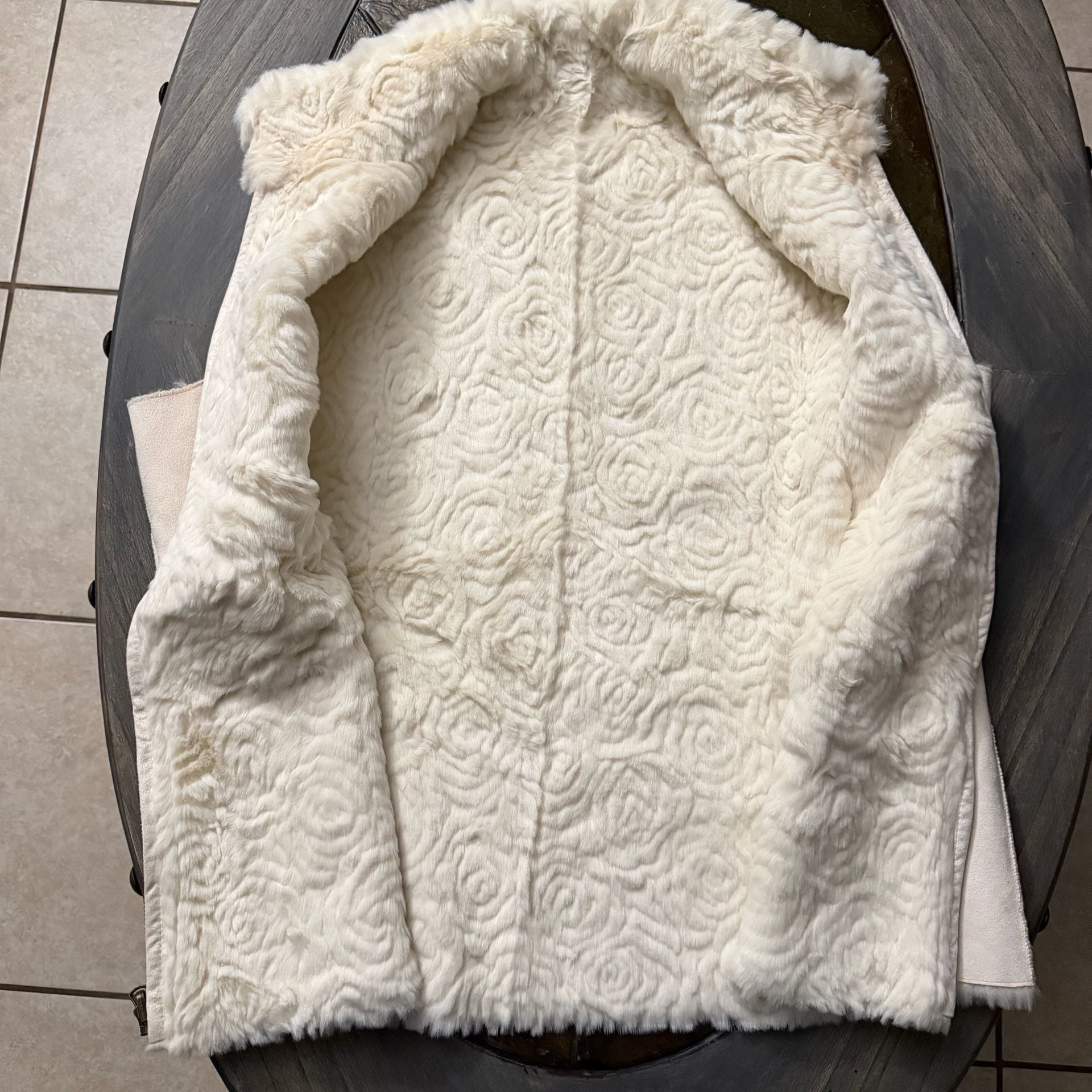 Coldwater Creek Faux Suede Rose Swirl Faux Fur Vest reveIvory 5