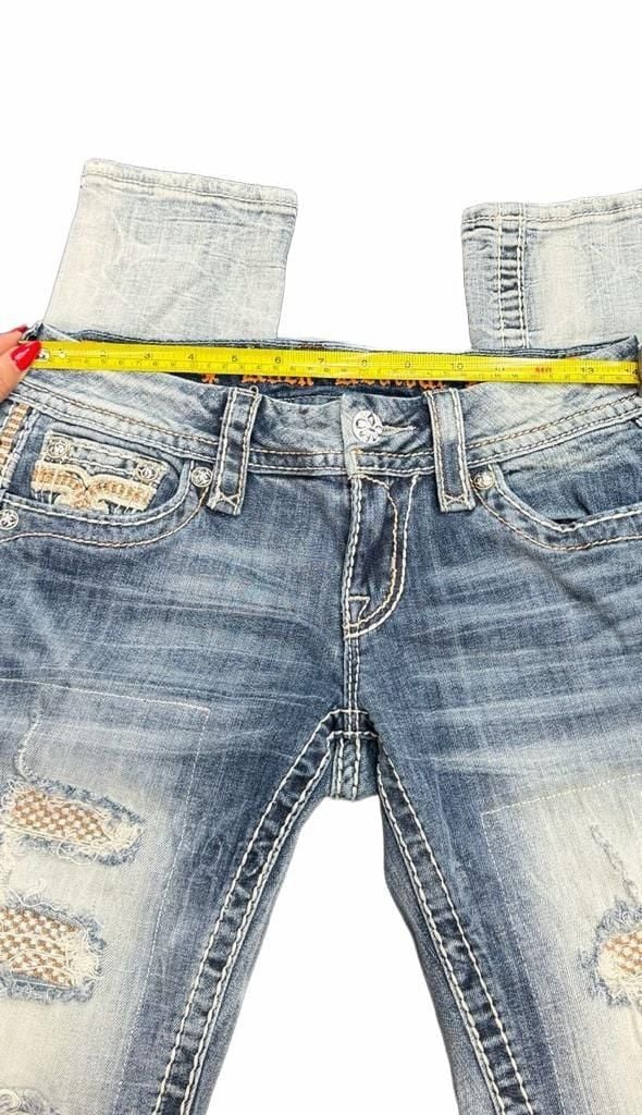 Y2K patched Rock Revival Skinny Jeans Size 27 Distressed Denim 9