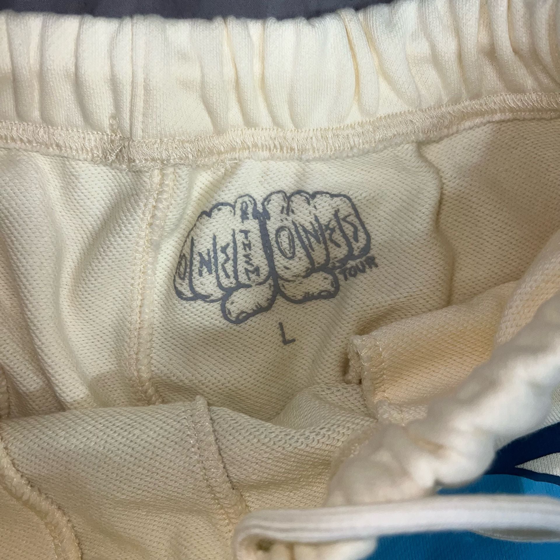 One Of Them Ones Tour Chris Brown Sweatpants Sz L Cream Blue Paint Splatter 7