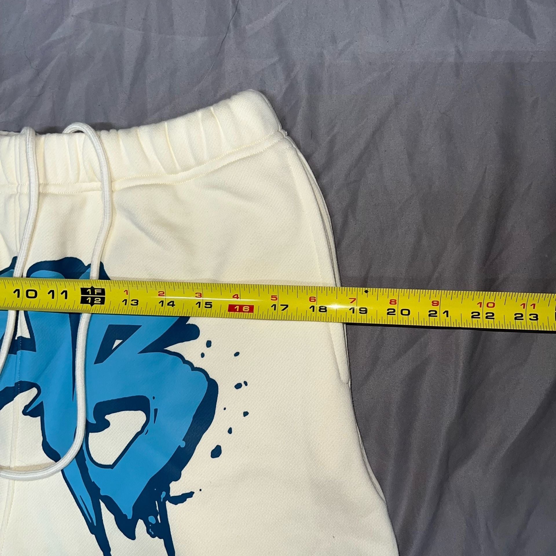 One Of Them Ones Tour Chris Brown Sweatpants Sz L Cream Blue Paint Splatter 9