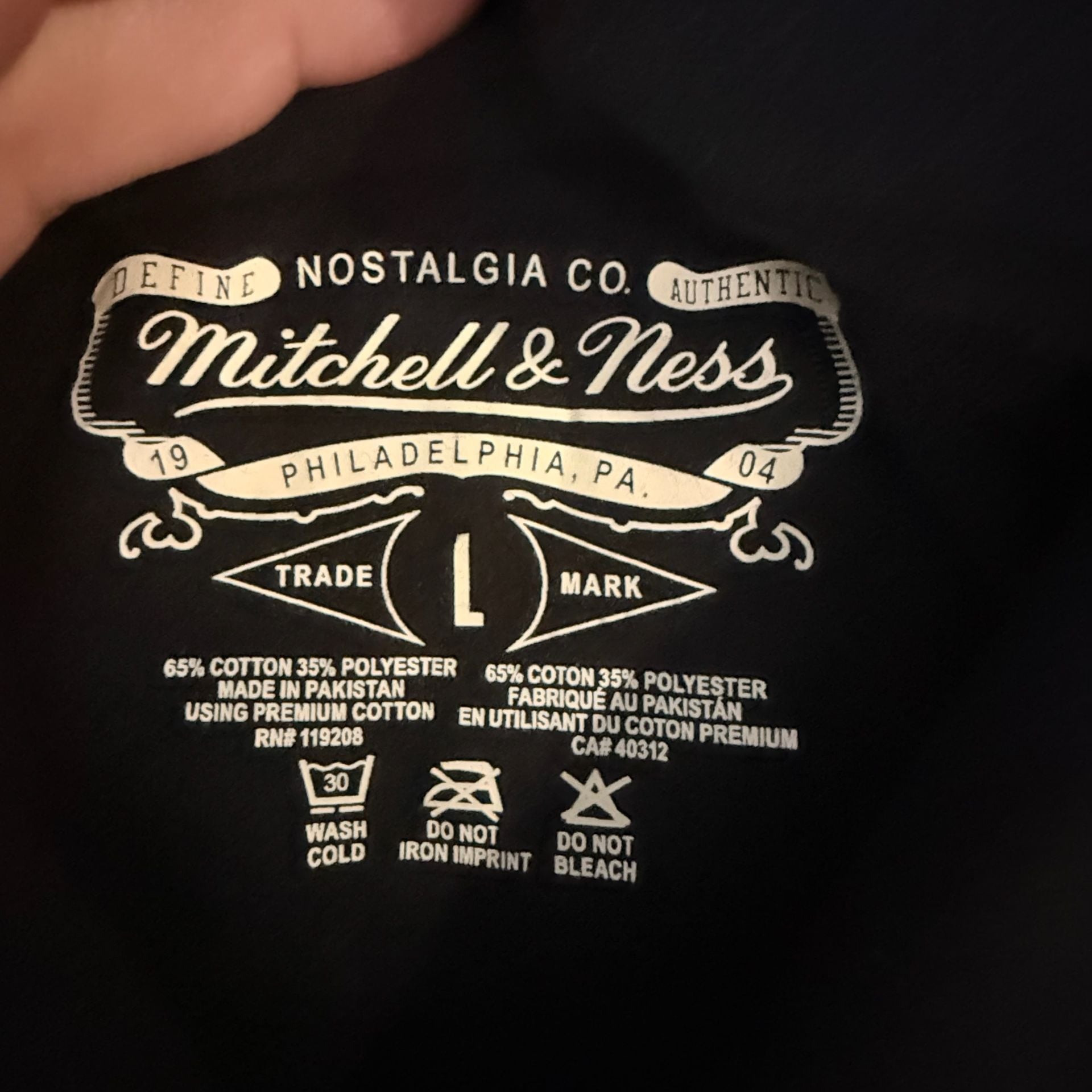Mitchell & Ness Washington Capitals NHL Hoodie Size woman's L Black 5