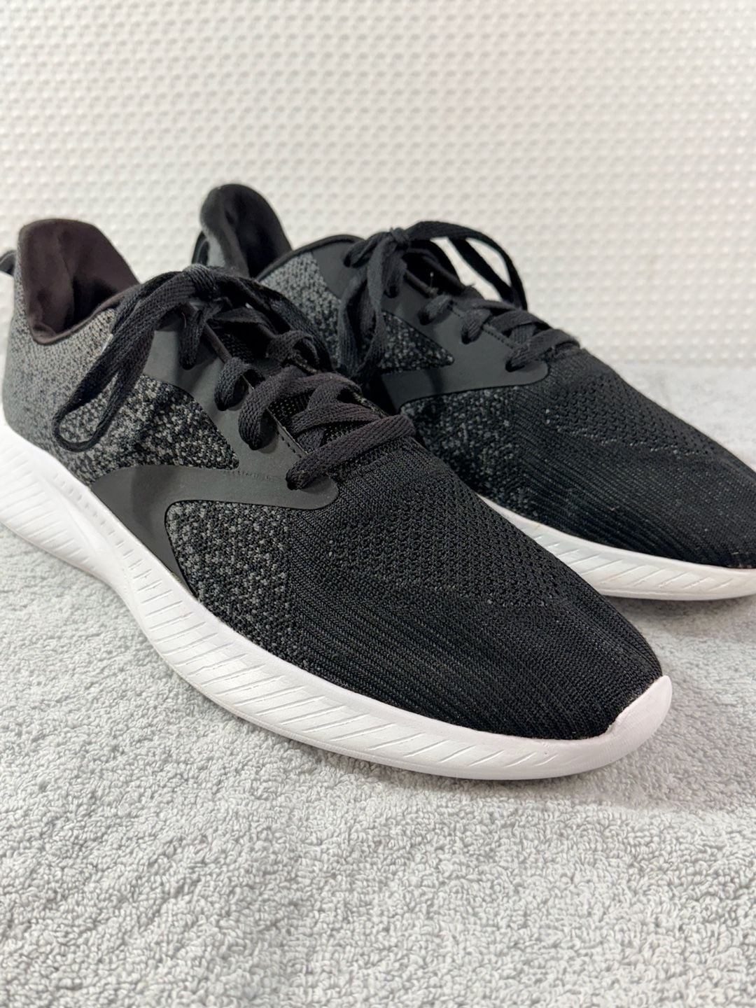 Athletic Works Core Jogger Sneakers Black Gray Lace-Up Shoes 2
