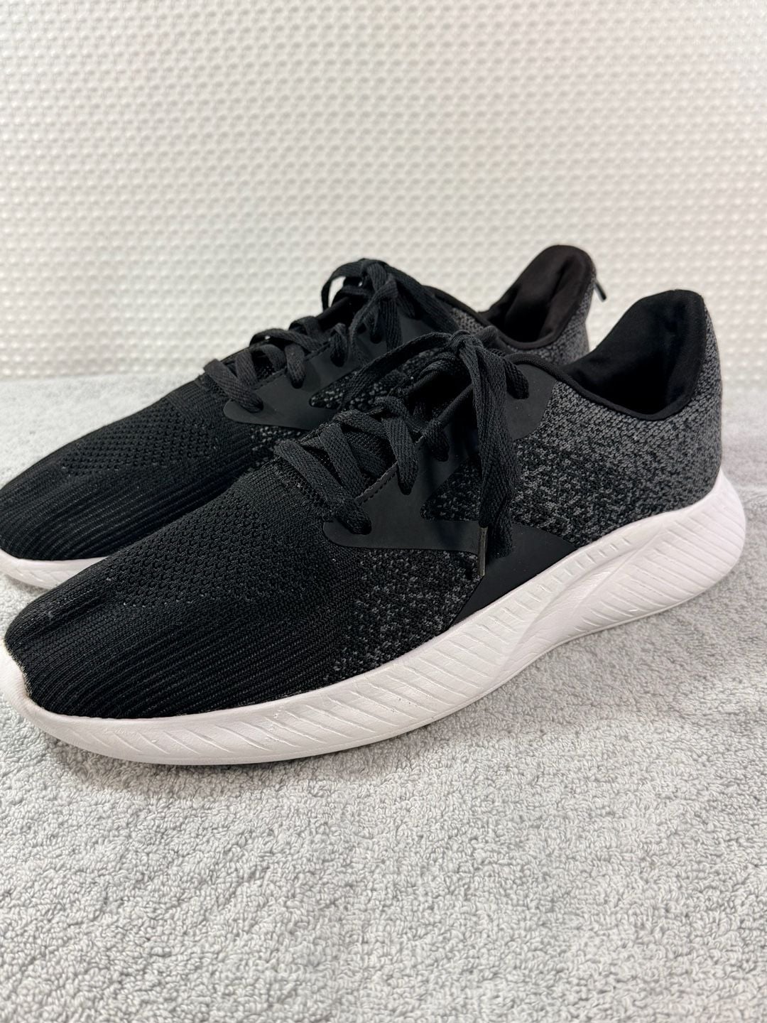 Athletic Works Core Jogger Sneakers Black Gray Lace-Up Shoes 3