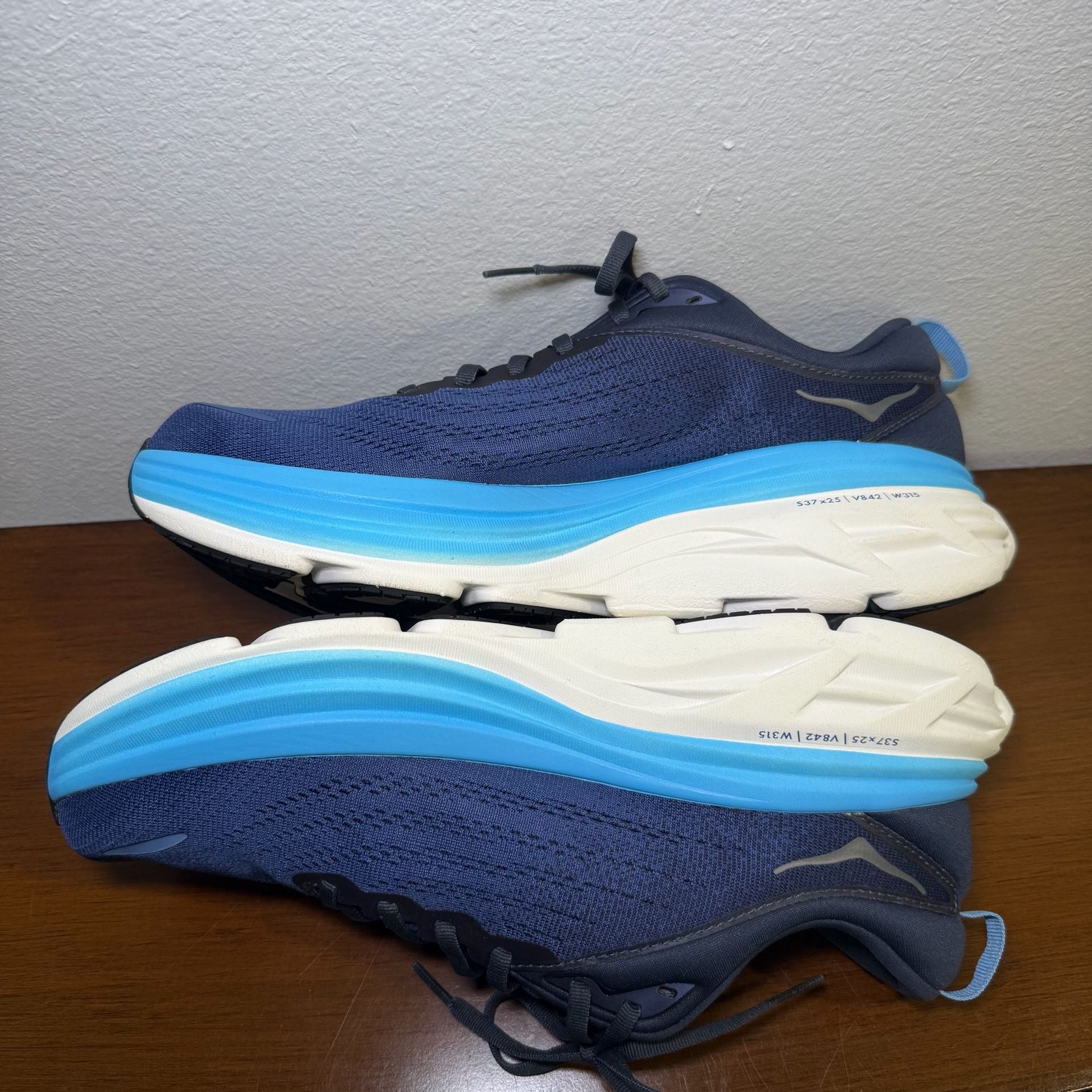 HOKA Bondi 8 Men Size 10D Outer Space All Aboard Running Shoes 11