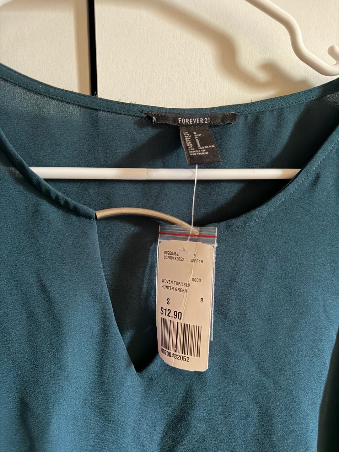 Forever 21 Hunter Green Chiffon Keyhole Blouse 3