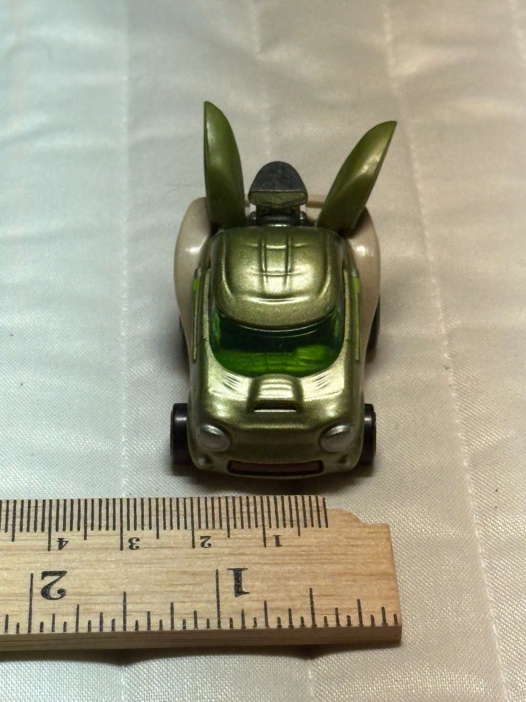 Hot Wheels Star Wars Yoda Character Car Green 4