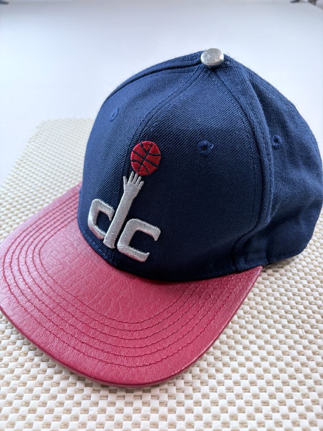 Pro Standard Washington Wizards Strapback Hat Navy Red Leather Visor 2