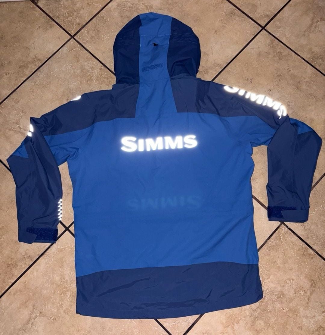 Simms Challenger Jacket Size L Blue Fishing Rain Coat 8