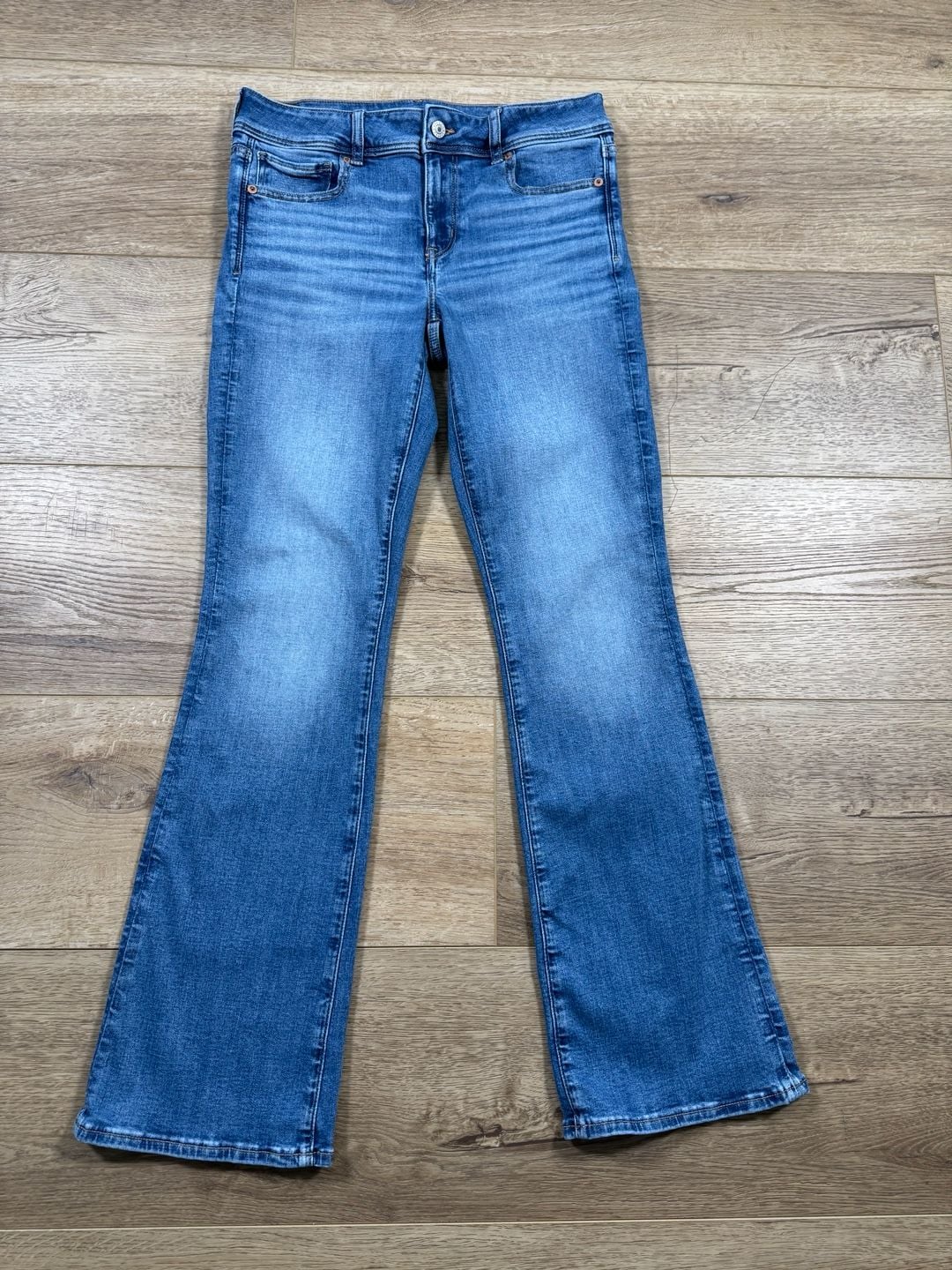 American Eagle Kick Boot Jeans Women’s 8 Regular Medium Wash Stretch Bootcut 3