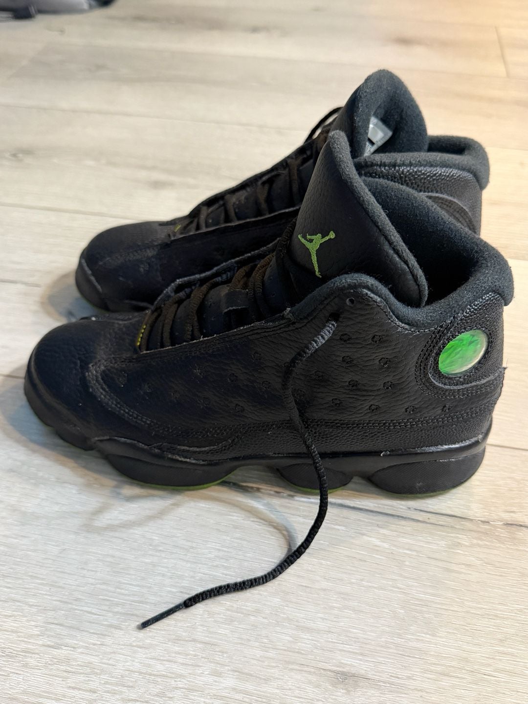 Jordan Air Jordan 13 Retro GS Altitude Size 5Y Black Green 3