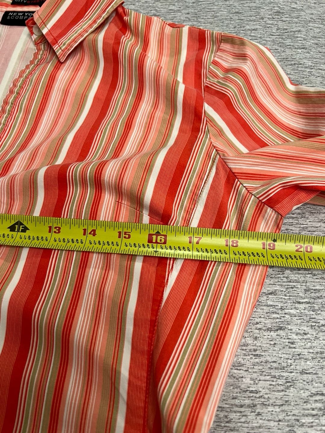 New York & Company Citystretch Women’s Striped Button Down Blouse Size M 8