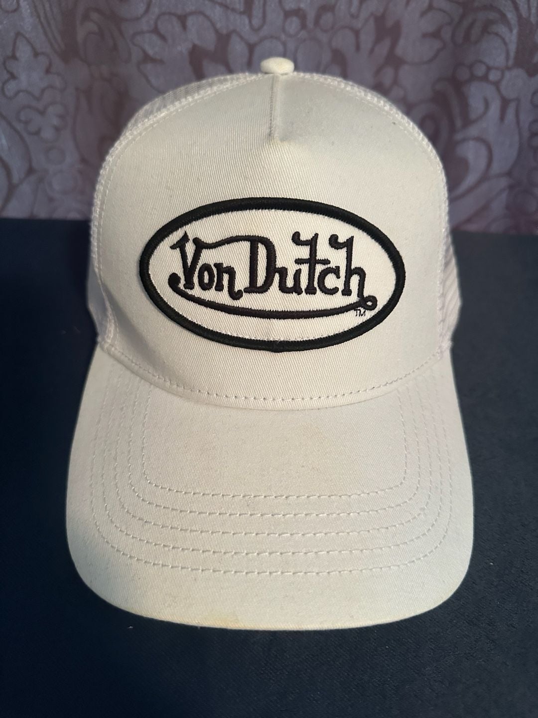 Von Dutch Classic Trucker Hat White Black Mesh Snapback 3