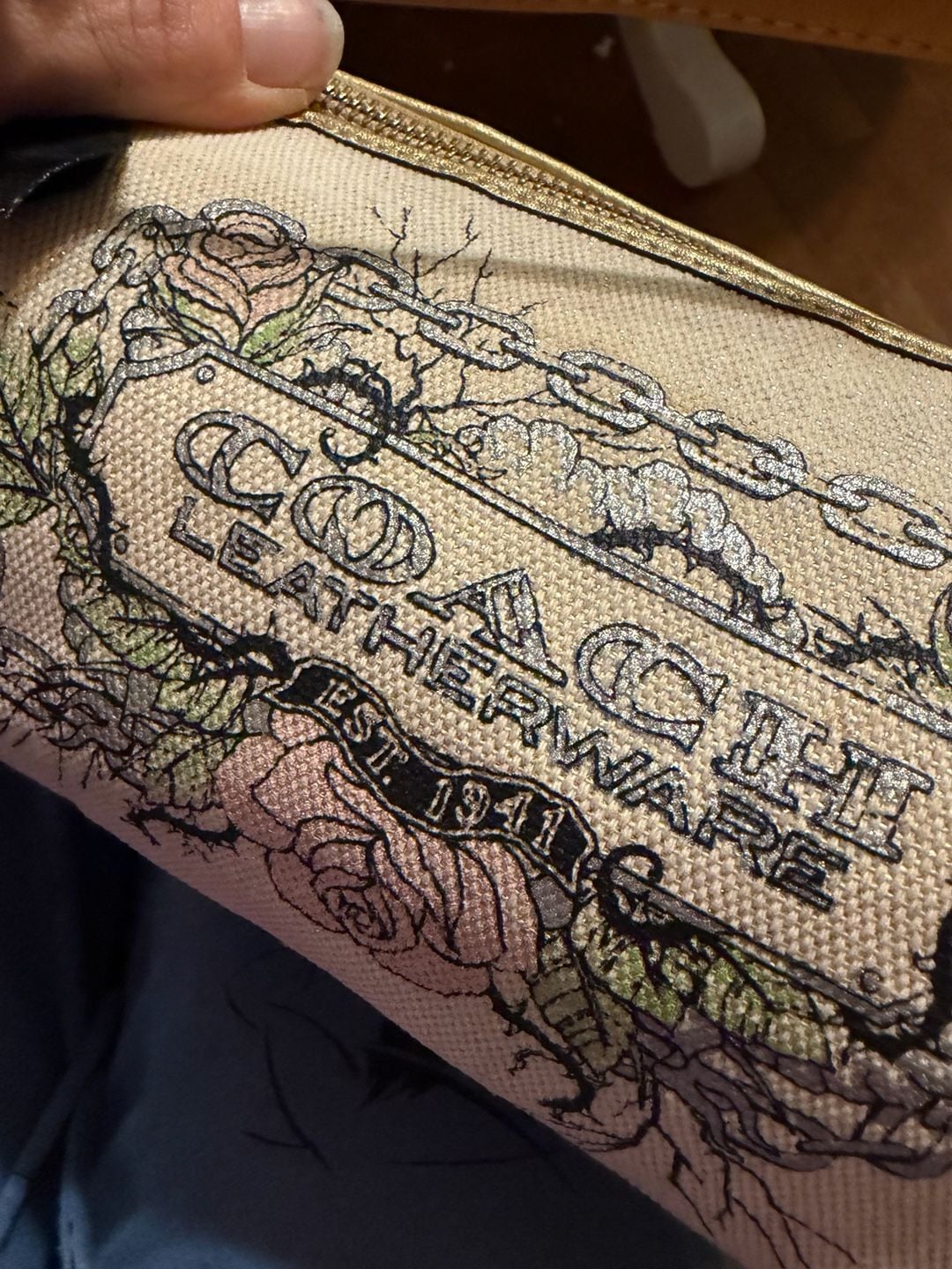 Coach - Coach Tattoo Pegasus Kisslock Pochette Bag on Designer Wardrobe 4