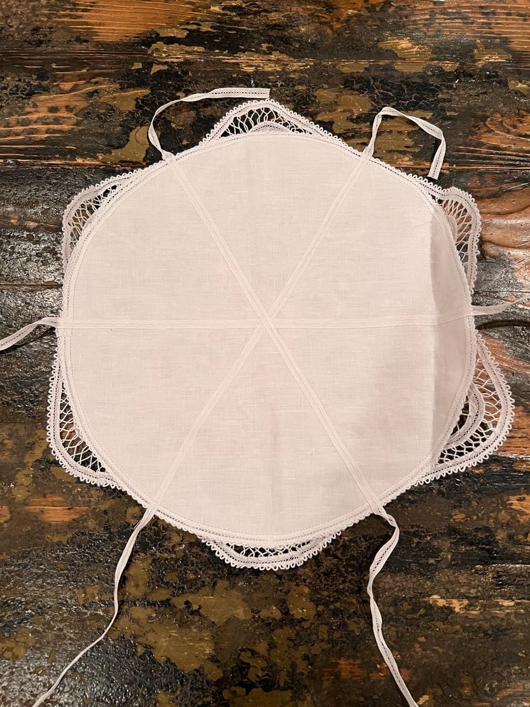 Vintage Linen Brussels Lace Roll Warmer Biscuit Basket 5