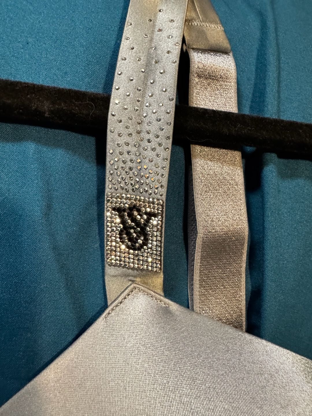 Victoria's Secret bombshell Push-Up Bra Size 34D Silver Rhinestone Straps 4