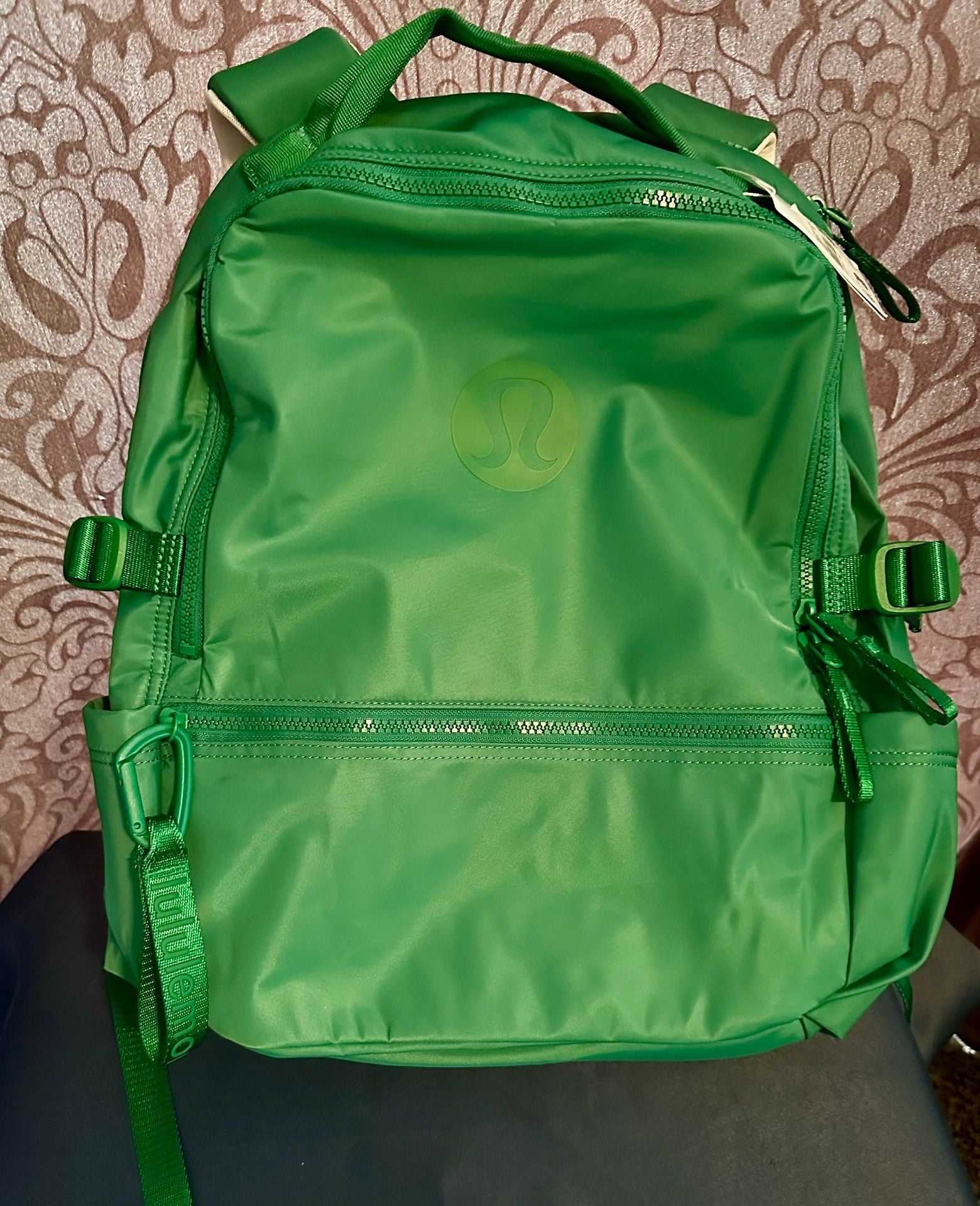 Lululemon New Crew Backpack 22L Green 3