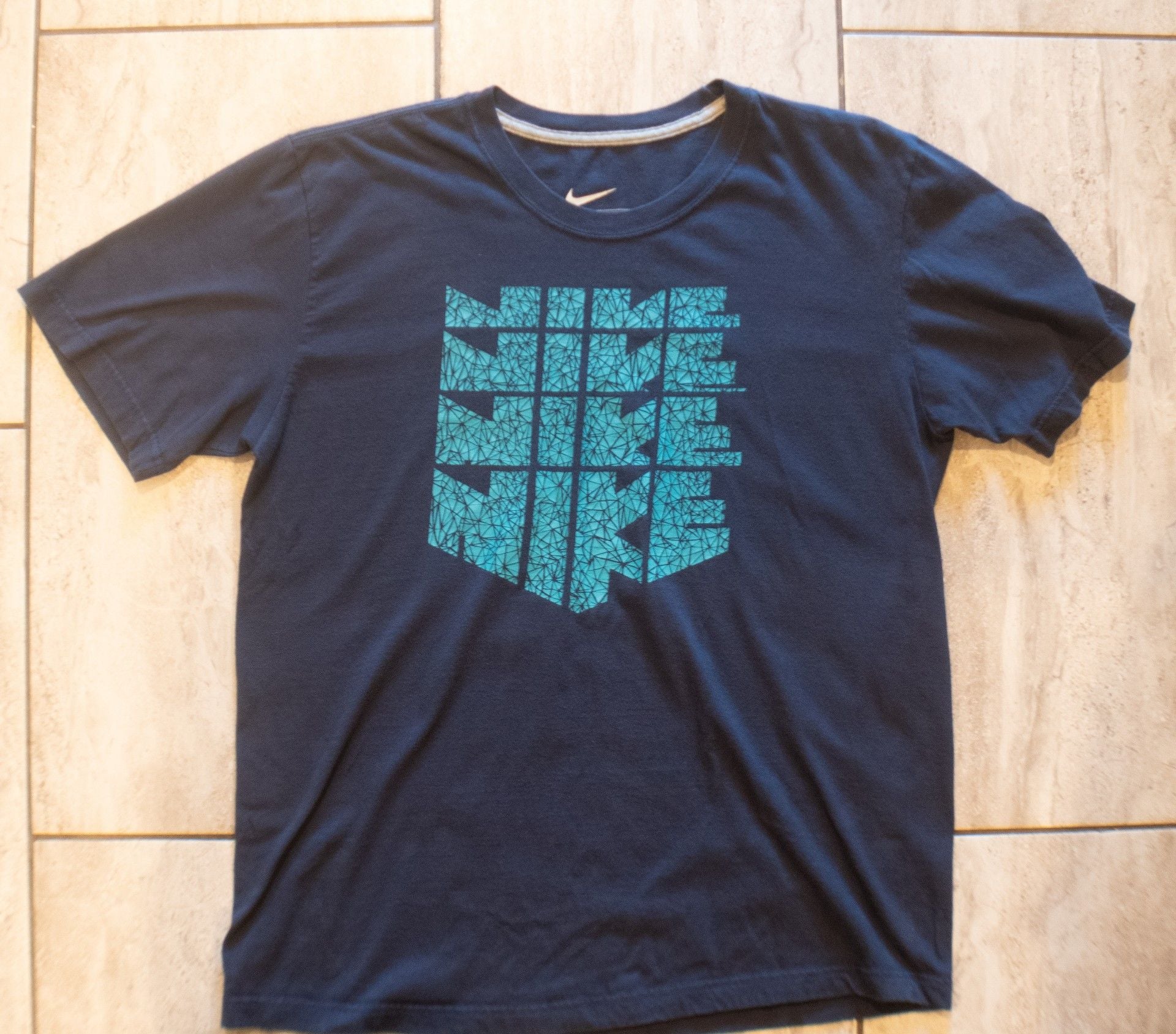 Nike Graphic T-Shirt Blue Teal Geometric Spellout Logo 2