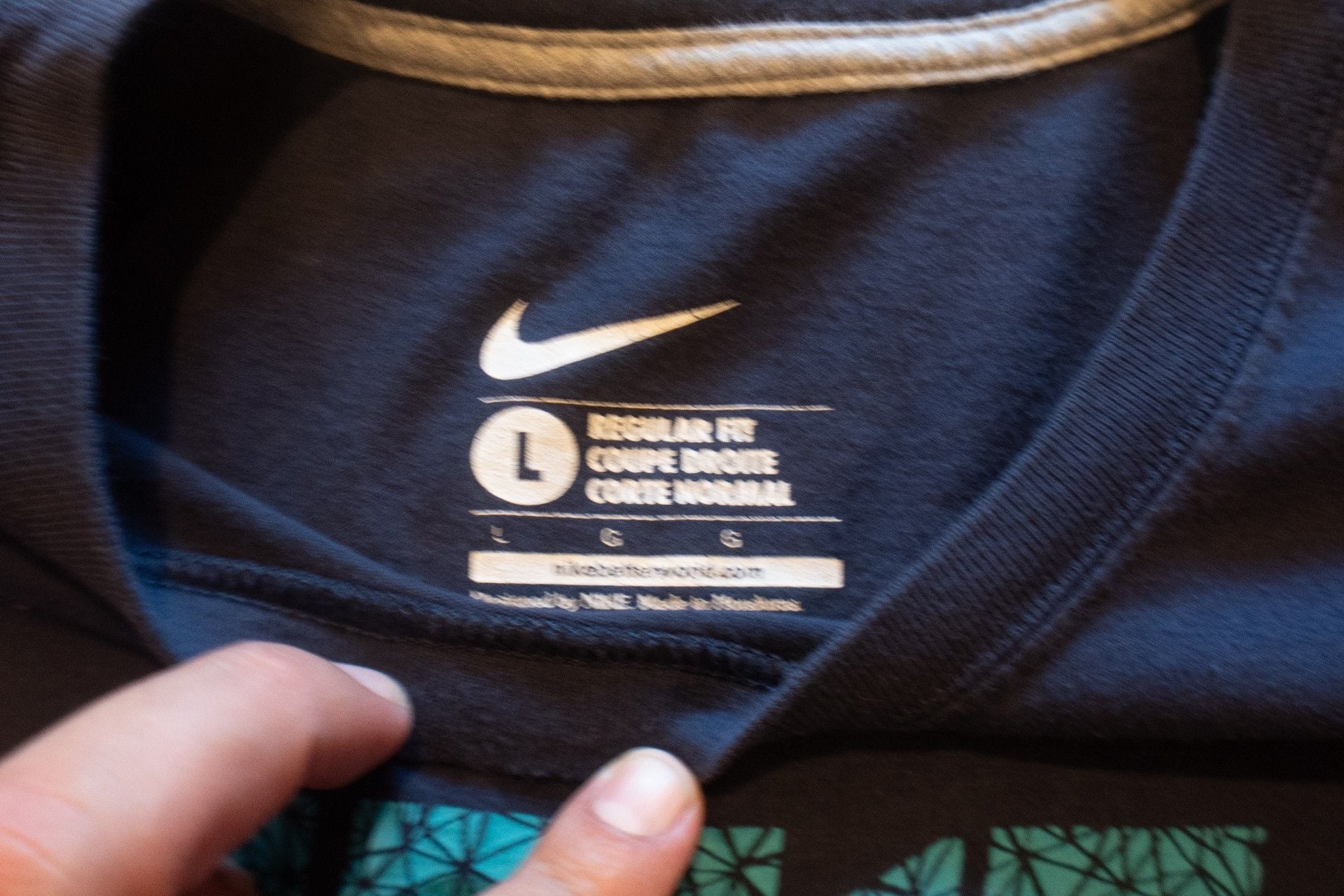 Nike Graphic T-Shirt Blue Teal Geometric Spellout Logo 4