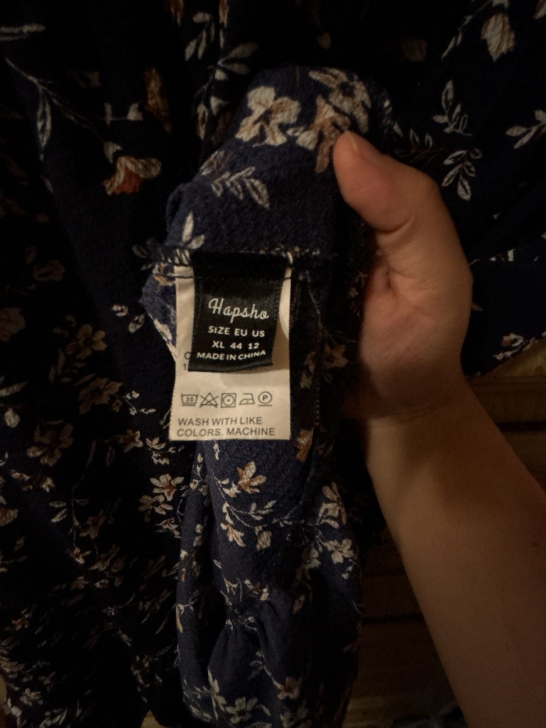 Hapsha Floral Dress Size XL Navy Blue Flutter Sleeve V-Neck Midi 2