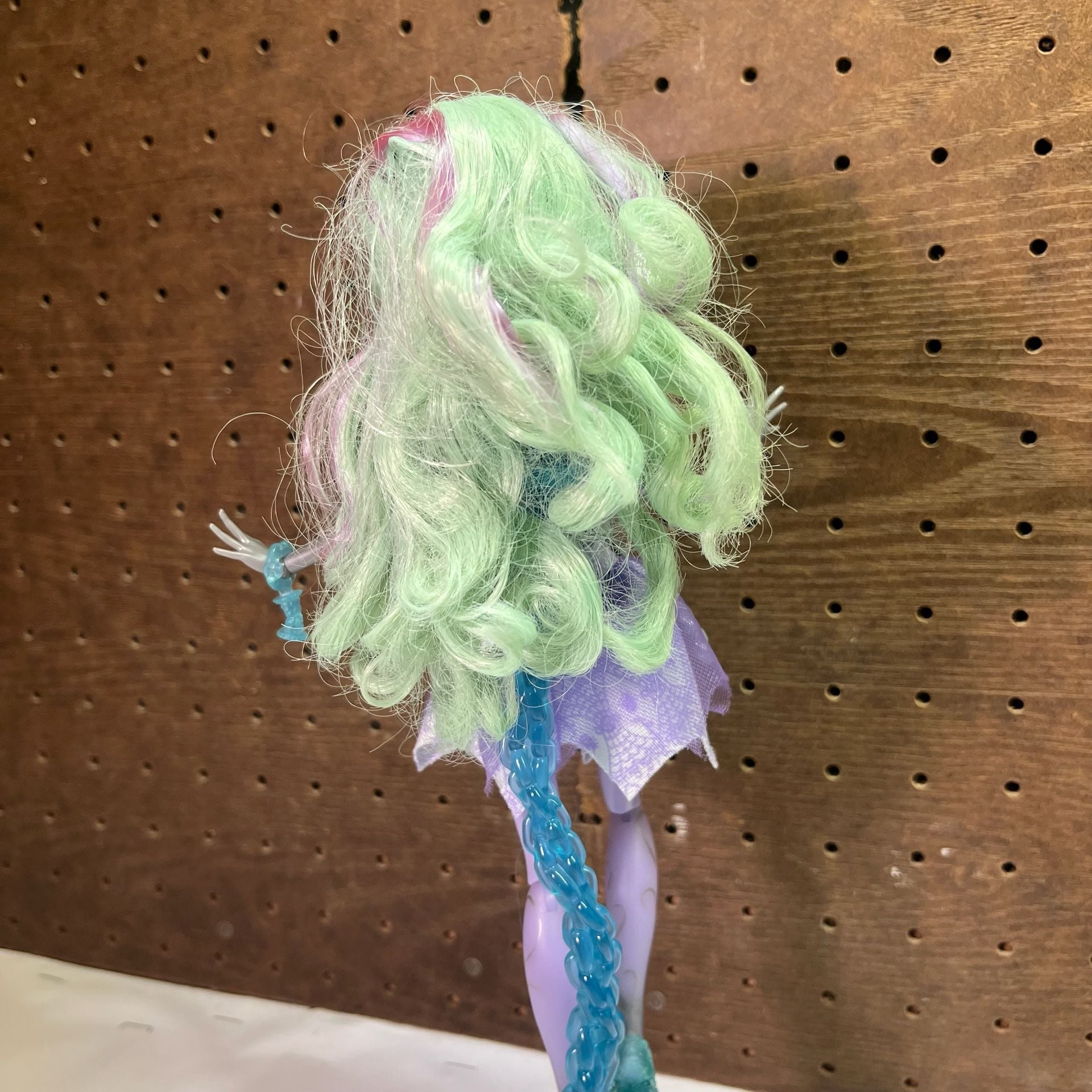 Monster High Haunted Getting Ghostly Twyla Doll 4