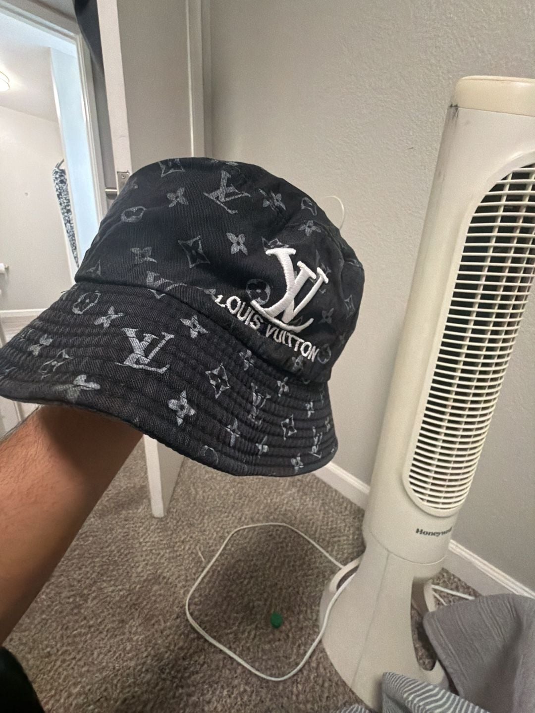 Louis Vuitton Monogram Denim Bucket Hat Black 4