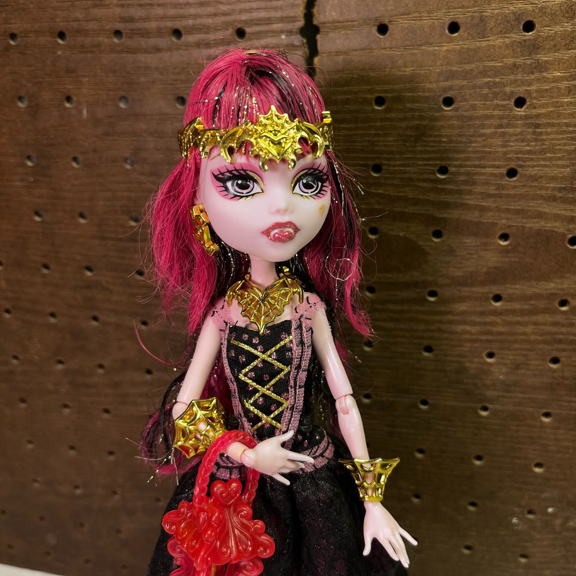 Monster High 13 Wishes Draculaura Doll 2