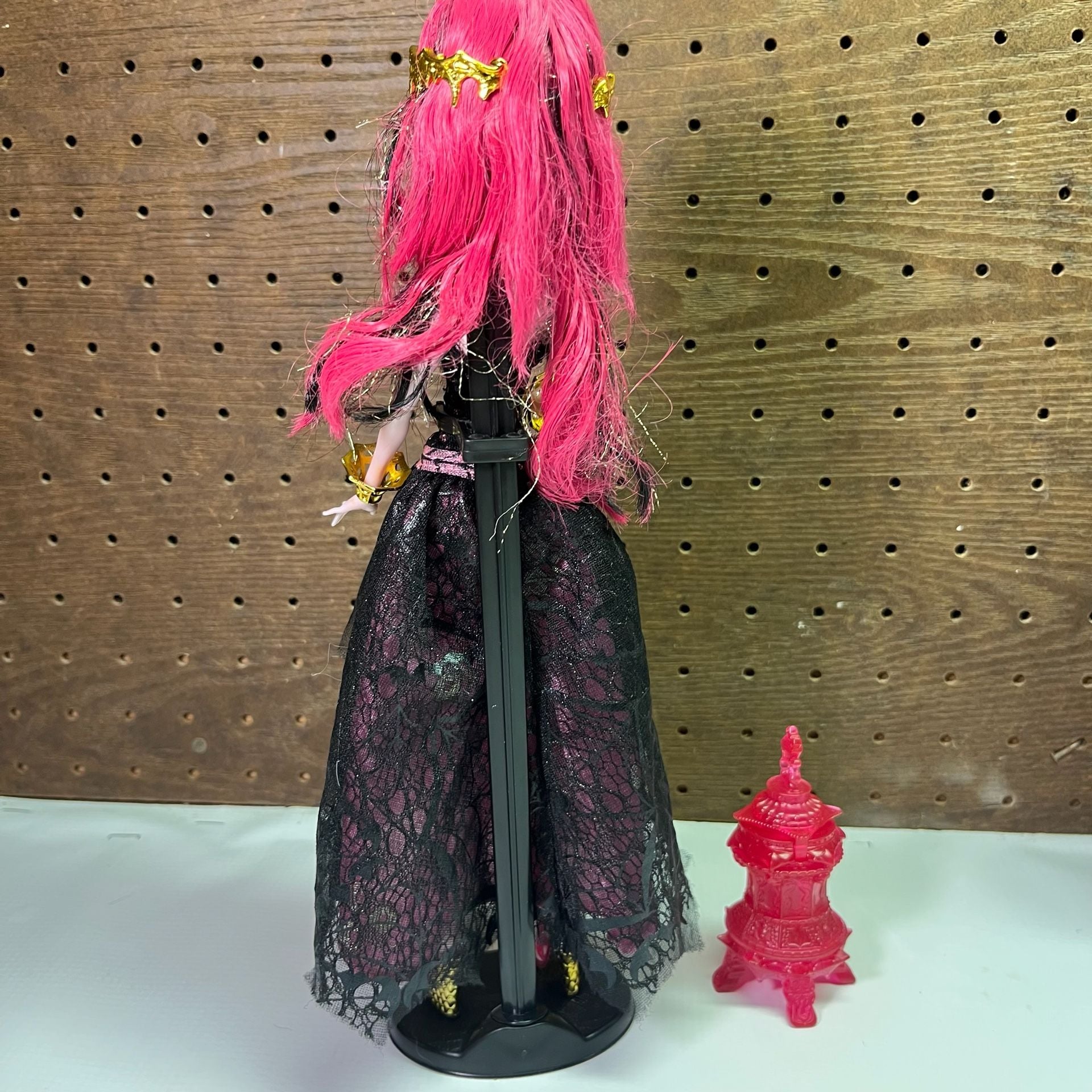 Monster High 13 Wishes Draculaura Doll 4