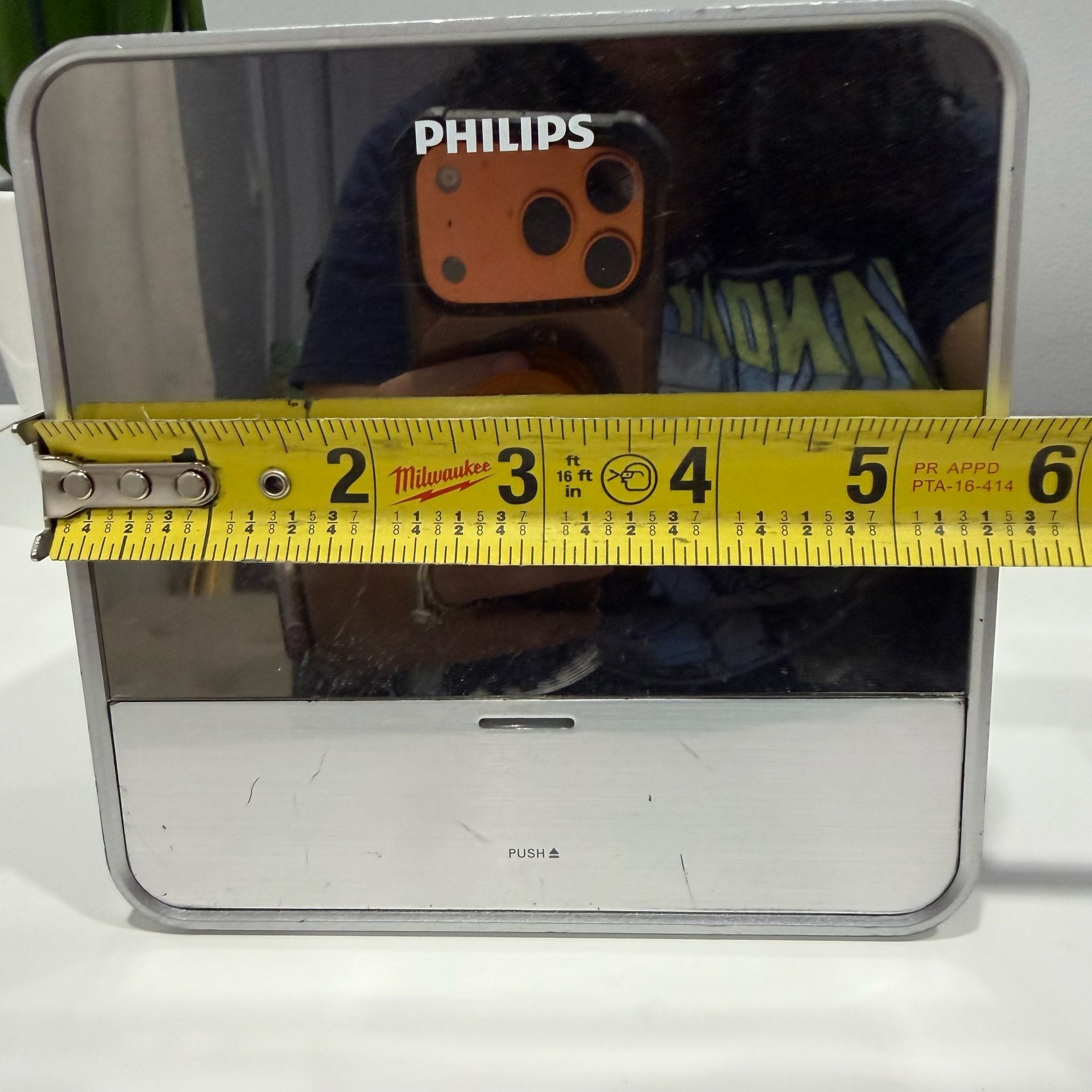 Philips Docking Entertainment System DC190B untested 9