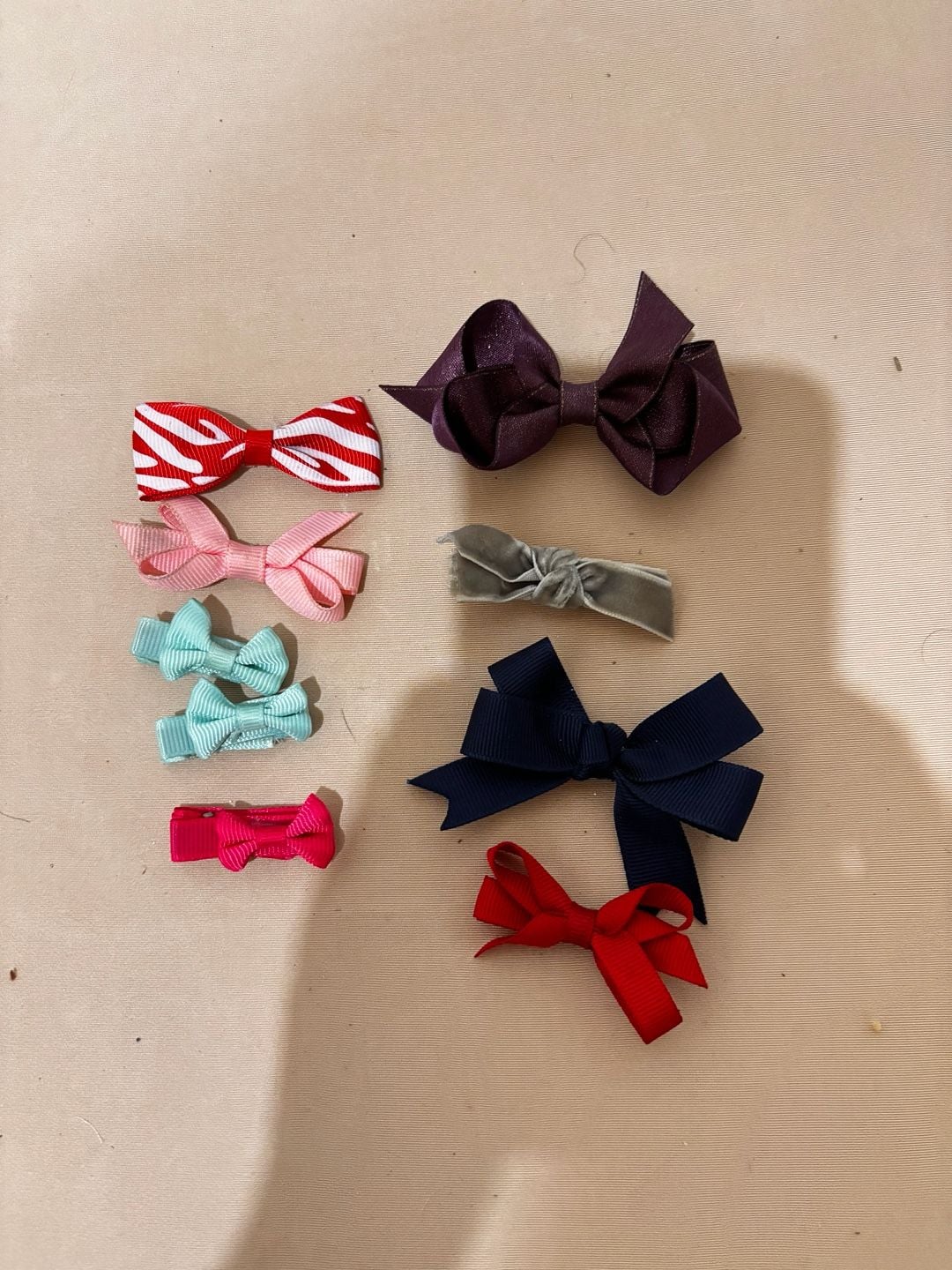 Assorted Hair Bows Lot Of 7 Multi-Color Hair Clips 1
